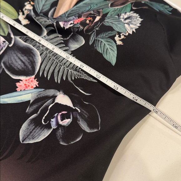 bebe floral dress SZ L EUC - Picture 7 of 8